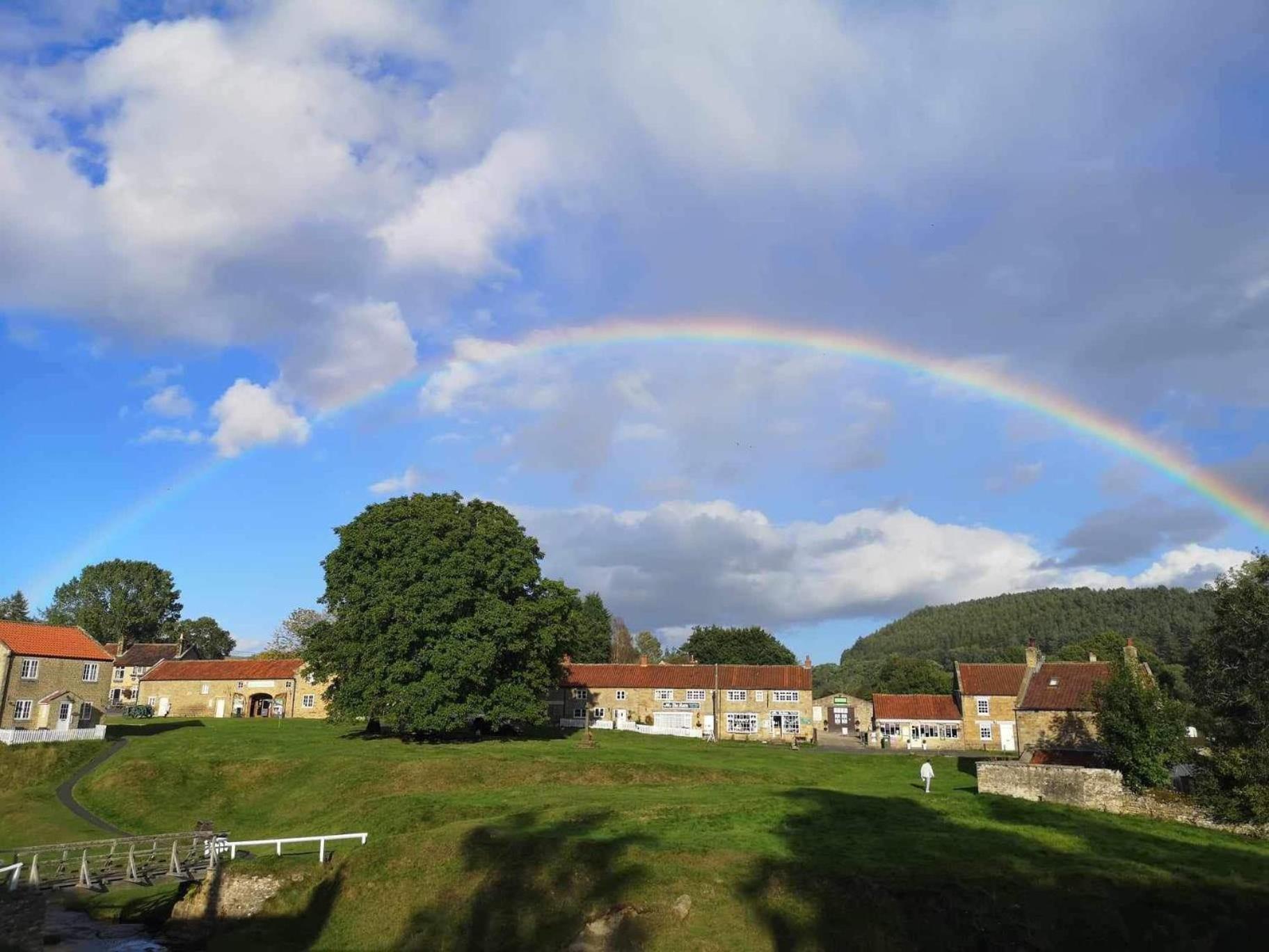 Hutton le Hole The Barn Guest House And Tearoom מראה חיצוני תמונה